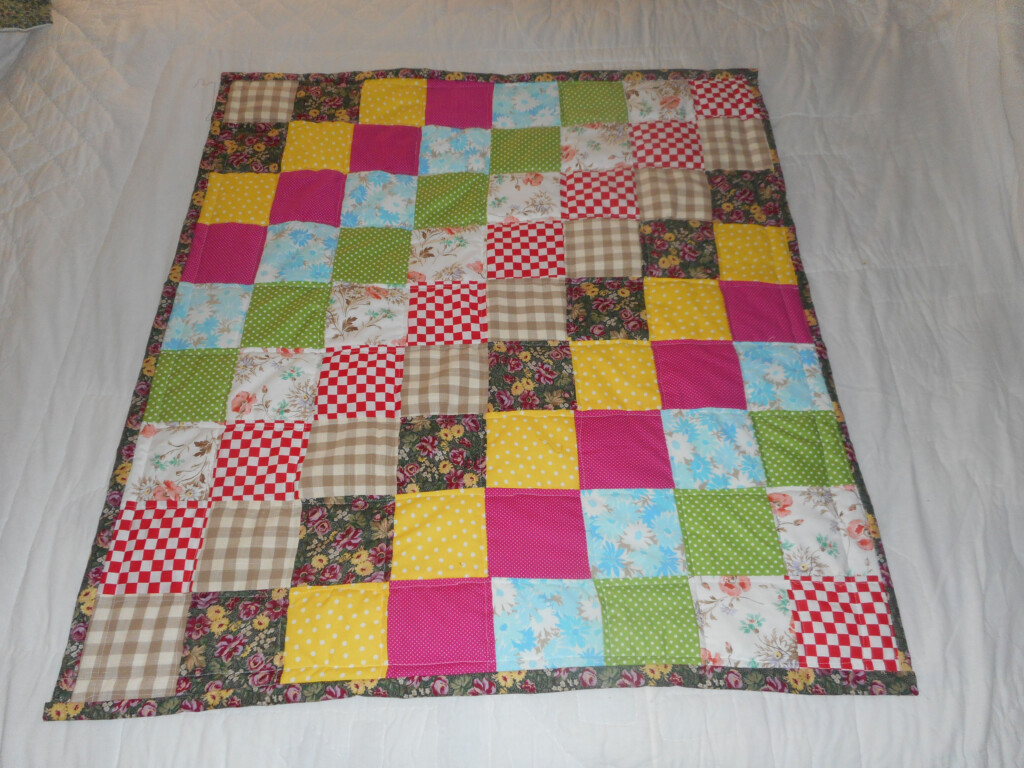 Baby Quilt For A Girl Using 5 Inch Blocks Quilts Baby Quilts Blanket