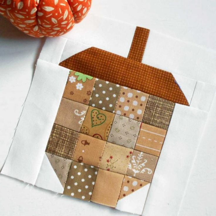 Free Quilt Pattern Scrappy 6 Acorn Block Patchwork Fall Quilt