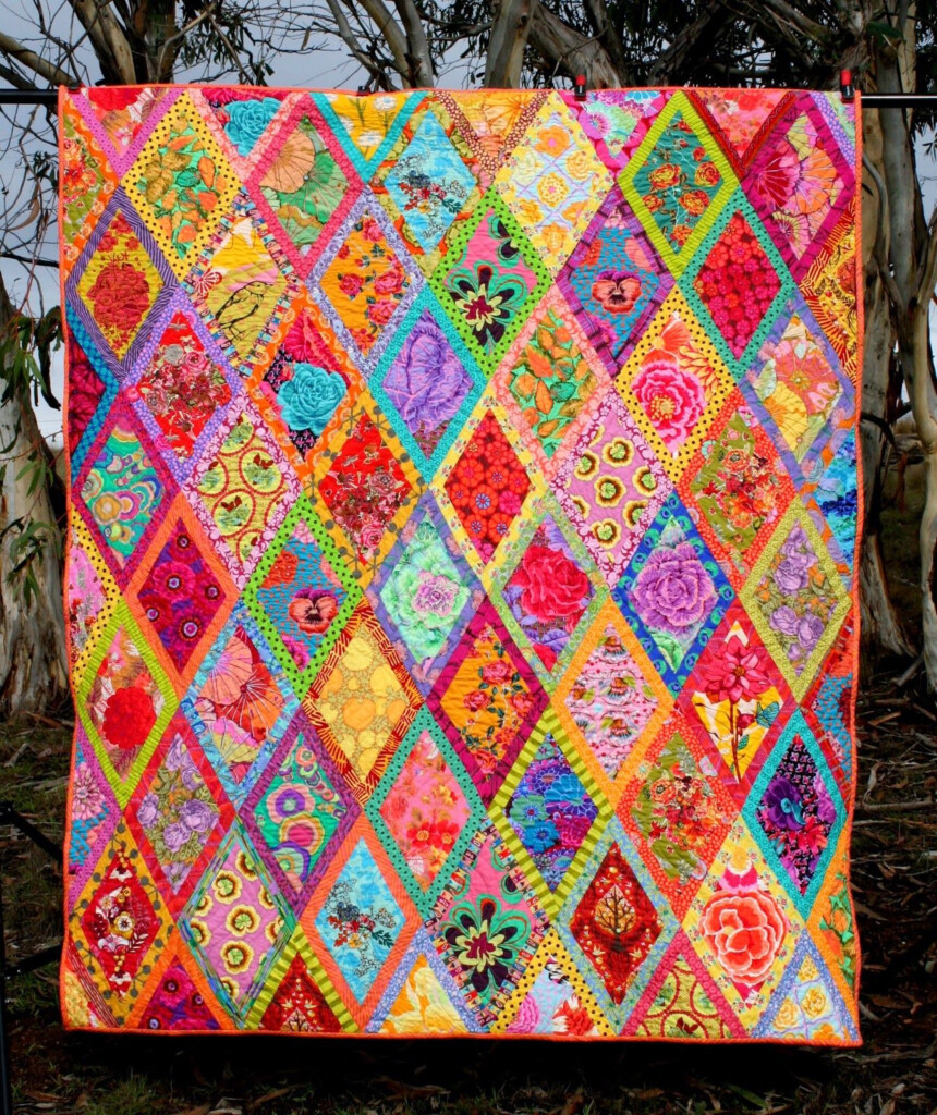 Gone Aussie Quilting Bordered Diamond Quilt Finish Kaffe Fassett 