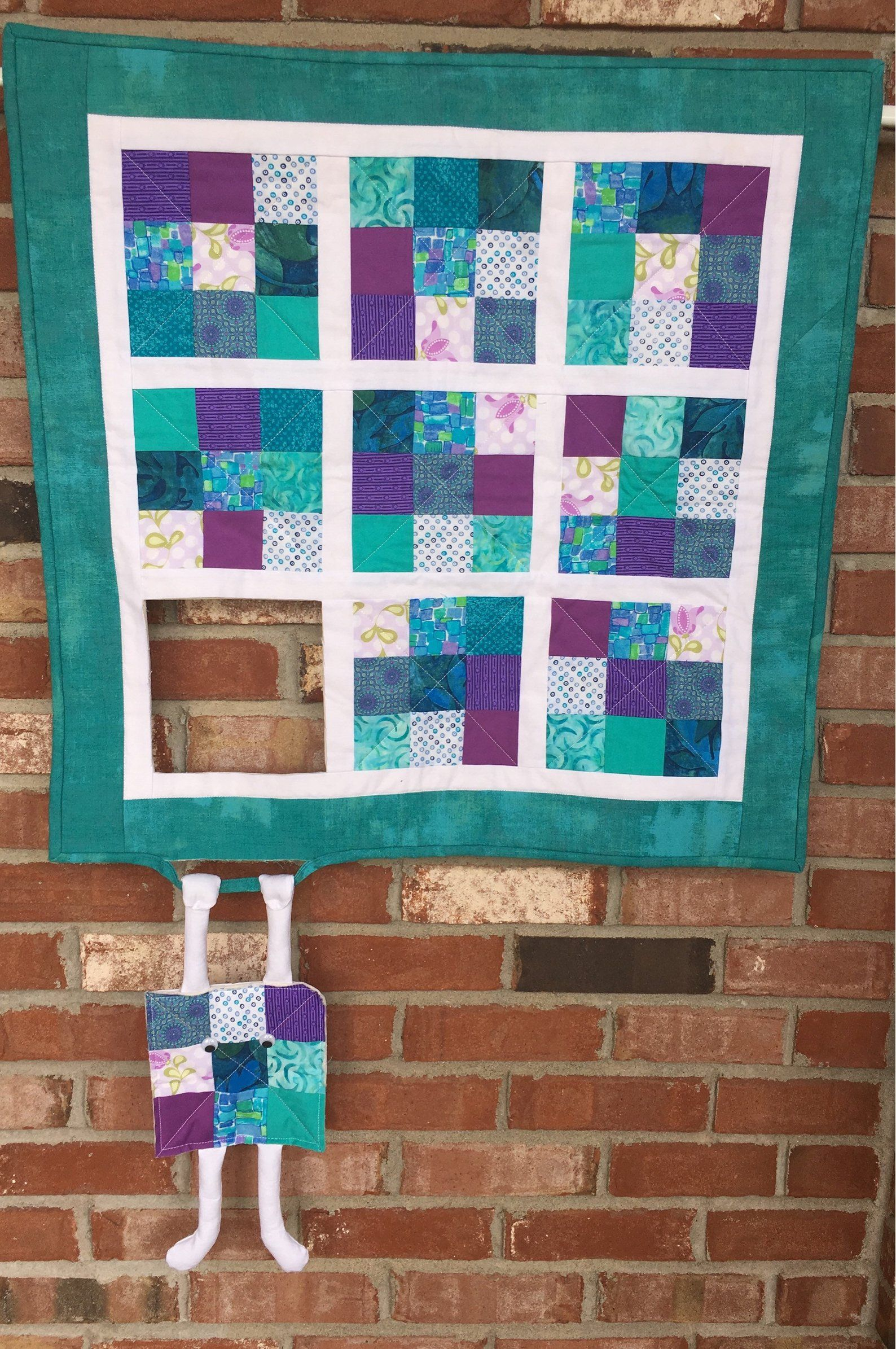 Runaway Quilt Block Hang In There Humorous Quilted Wall Hanging Will